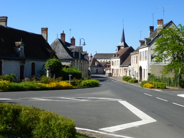 accueil/entree-bourg-rte-de-loches.JPG