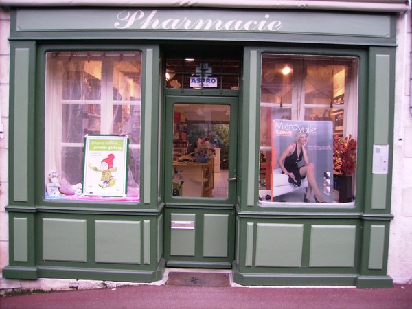 commercants/annick-pharmacie.JPG