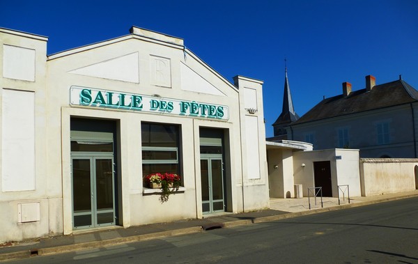 patrimoine-et-infrastructures-sportives/salle-des-fetes.jpg